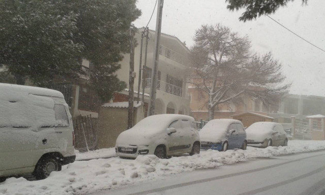 Καιρός: Χιόνια, παγετός και πτώση της θερμοκρασίας την Πέμπτη