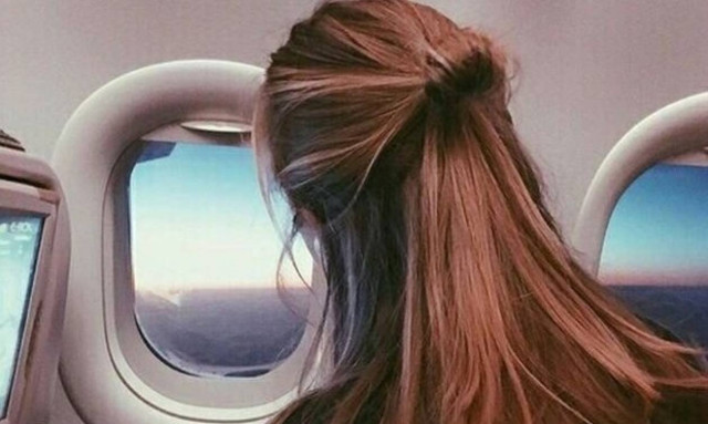 Ποια είναι η πιο ασφαλής θέση για να καθίσεις μέσα στο αεροπλάνο;