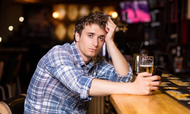 Ξεροσφύρι: Ένας καλός λόγος για να βάλεις τα κλάματα μέσα στο μπαρ