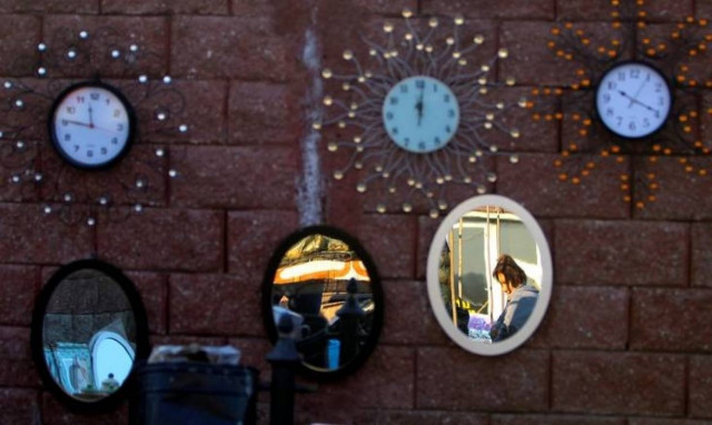 Απίστευτο: Επιστήμονες κατάφεραν να γυρίσουν τον χρόνο πίσω!