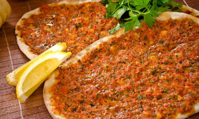 Λαχματζούν δώσε μου και την ψυχή μου πάρε