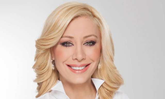 Απίστευτη γκάφα στην ΕΡΤ: Έβγαλαν απότομα στον «αέρα» την Αντριάνα Παρασκευοπούλου και...