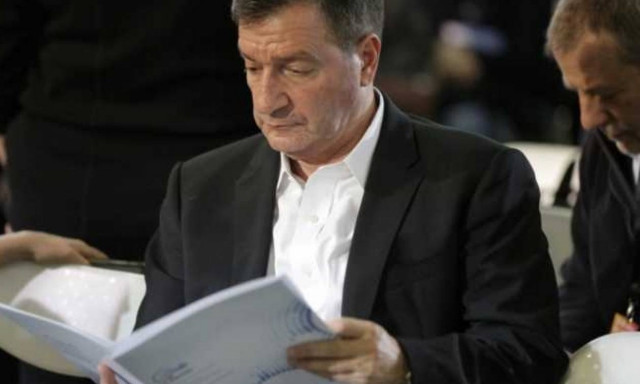 Ο Καμίνης διαβάζει σήμερα Σεφέρη στο σταθμό του Θησείου