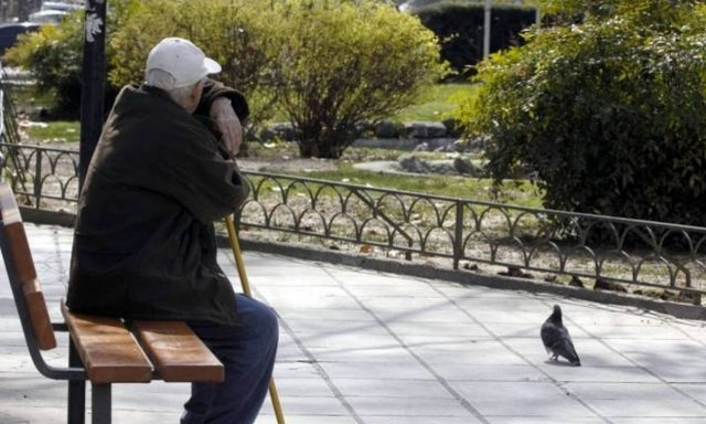 Έρχεται επέκταση του έκτακτου βοηθήματος σε περισσότερους συνταξιούχους - Ποιους αφορά