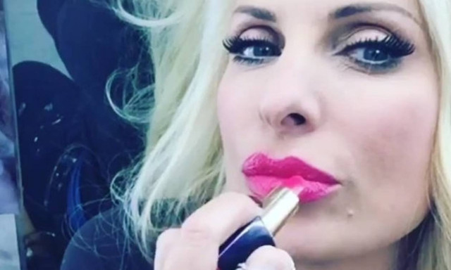 Το βίντεο που ανέβασε η Μενεγάκη από το καμαρίνι της και… «έριξε» το instagram