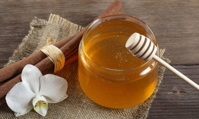 Πώς θα φτιάξετε σπιτικό σιρόπι για τον βήχα