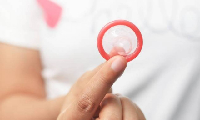 Έφτασαν τα «προφυλακτικά για τα δάκτυλα» - Τέλος στους ενδοιασμούς για «βρώμικες» απολαύσεις(photos)