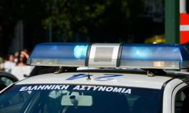 Λάρισα: Χειροπέδες σε νεαρό που κυκλοφορούσε με αυτοσχέδιο όπλο