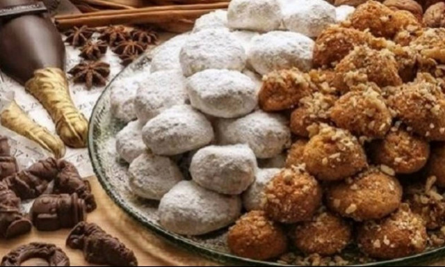 Tips για να κάνετε τα μελομακάρονα και τους κουραμπιέδες σας πιο υγιεινούς