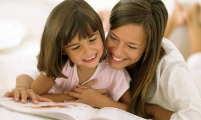 Γιατί το παιδί πρέπει να διαβάζει με τη μητέρα - Ποια είναι τα οφέλη