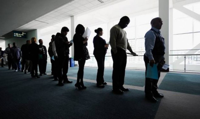 Ποια ανάπτυξη; Η ανεργία τραβάει την ανηφόρα