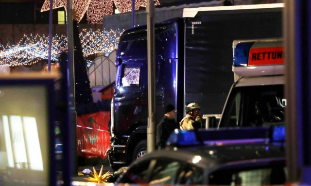 Berlin police detained ‘wrong man,’ truck attacker still at large, armed – reports