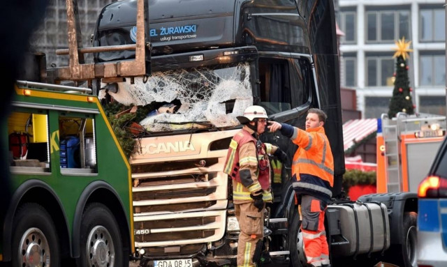 Berlin police probe terrorism link in Christmas market killings