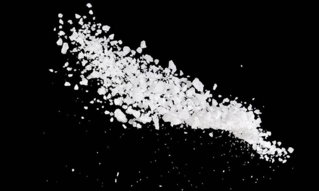 Αλάτι: Πέντε σημάδια που στέλνει το σώμα ότι πρέπει να το ελαττώσετε