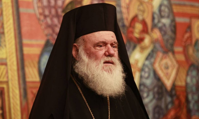 Το χριστουγεννιάτικο μήνυμα του Ιερώνυμου: Να εγκαταλείψουμε τους εγωισμούς και την αλληλοϋπονόμευση