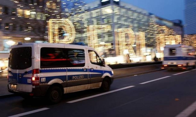 Berlin market attack: Police searching for Tunisian man after finding ID in truck – reports