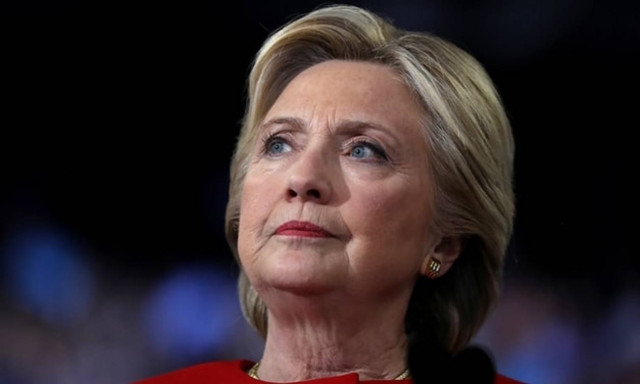 ΗΠΑ: Στην αντεπίθεση οι δικηγόροι της Χίλαρι για την έρευνα του FBI