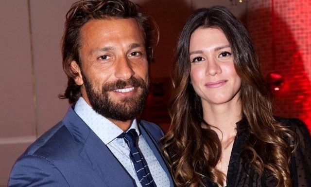 Γιάννης Μαρακάκης – Νίκη Θωμοπούλου: Χριστούγεννα στη Χαβάη (photo)