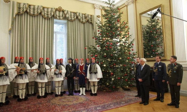 Χριστούγεννα 2016: Τα κάλαντα των Χριστουγέννων στην πολιτειακή και πολιτική ηγεσία