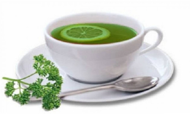 Αφέψημα μαϊντανού: Αδυνατίζει και καταπολεμά την κυτταρίτιδα