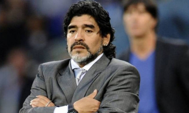 O Μαραντόνα κάνει Mannequin Challenge! (video)