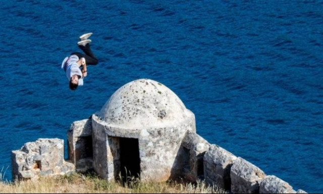 Το εντυπωσιακό βίντεο της Red Bull στη Σπιναλόγκα