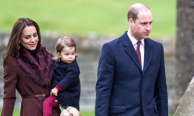 Ο πρίγκιπας George και η πριγκίπισσα Charlotte έκλεψαν την παράσταση με μία εμφάνιση τους