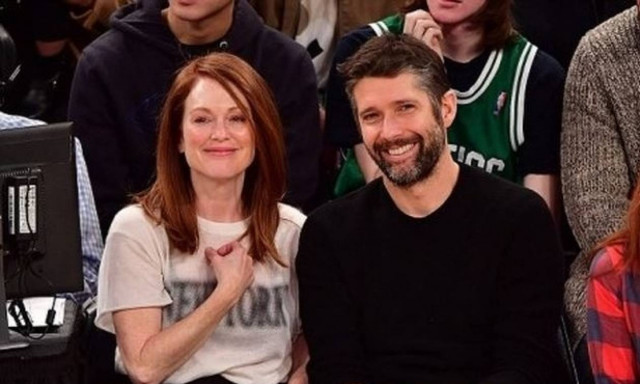 Δεν θα πιστεύεις στα μάτια σου! Η κόρη της Julianne Moore είναι πολύ πιο όμορφη απ’όσο νόμιζες