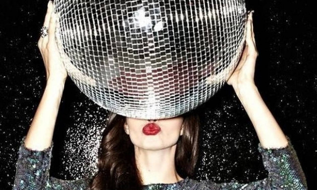 Είσαι single; Αυτά είναι τα έξι πράγματα που σίγουρα μισείς στην Παραμονή της Πρωτοχρονιάς