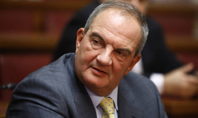 Η συγκινητική βοήθεια του Κώστα Καραμανλή σε πλανόδιο πωλητή