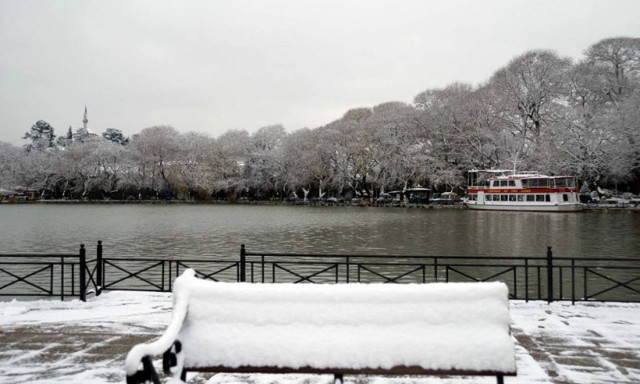 Καιρός: Με χιόνια και θερμοκρασίες κάτω από το μηδέν η Ήπειρος - Προβλήματα από τον παγετό