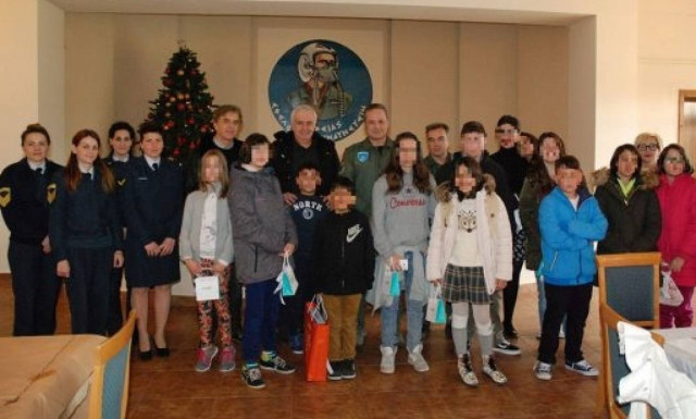 Εορταστική Εκδήλωση για το Ορφανοτροφείο Βόλου στην 111ΠΜ (pics)