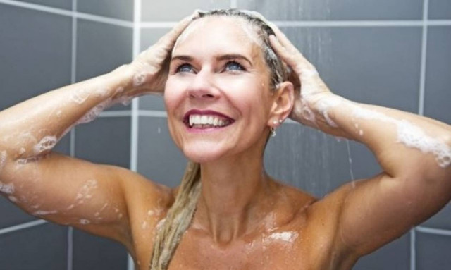 Ποια ώρα της μέρας είναι καλύτερο να κάνουμε ντους;