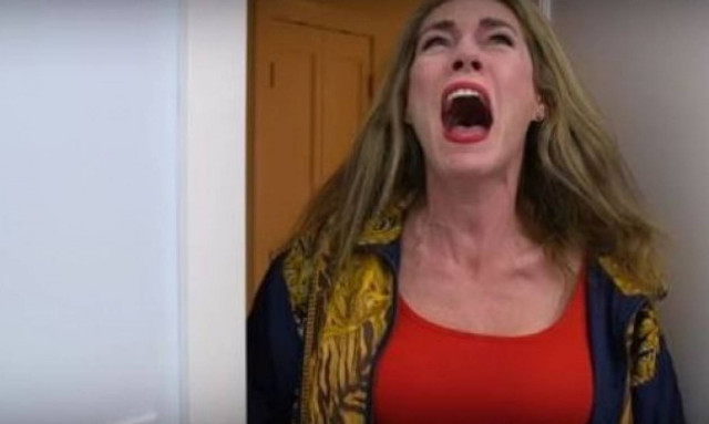 Η επιτυχία του Bruno Mars "24K Magic" γίνεται βίντεο παρωδία με τίτλο "24 ώρες μητρότητας"