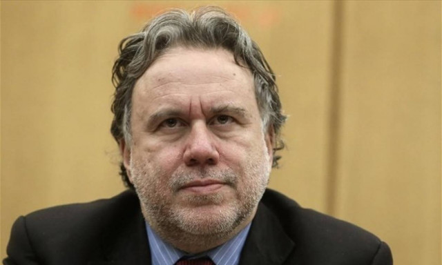 Πόθεν έσχες: «Ίλιγγος» από τα περιουσιακά στοιχεία του Γιώργου Κατρούγκαλου