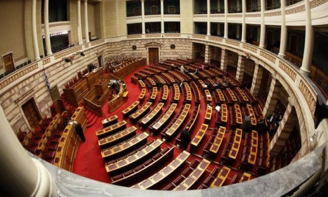 Δημόσιο: Μονιμοποιήσεις και αυξήσεις μισθών - Ποιους αφορά