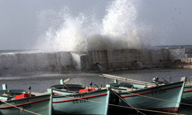 Καιρός: Προβλήματα από την κακοκαιρία στις ακτοπλοϊκές συγκοινωνίες