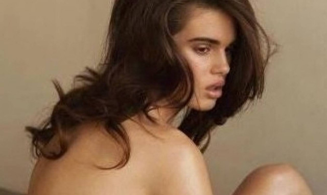 Ελληνίδα κουκλάρα μόλις 21 ετών ξεγυμνώθηκε στο Instagram (pic)