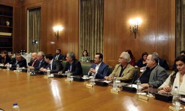 «Άρωμα» εκλογών – Τσίπρας και υπουργοί κάνουν …τουρ στην Ελλάδα