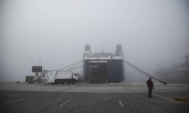Κακοκαιρία: Πρόσκρουση του επιβατηγού πλοίου στο λιμάνι της Ζακύνθου