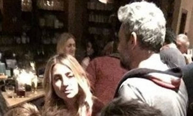 Tα «πιωμένα» Χριστούγεννα της Ηλιάκη στη Βυτίνα και η πεντάλιτρη βότκα (video)