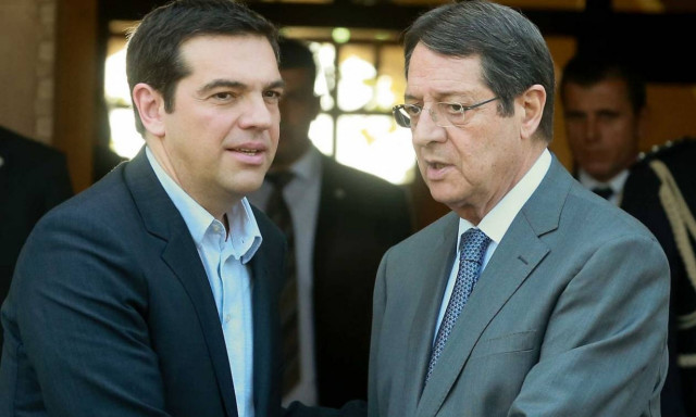 Σε εξέλιξη η συνάντηση Τσίπρα - Αναστασιάδη