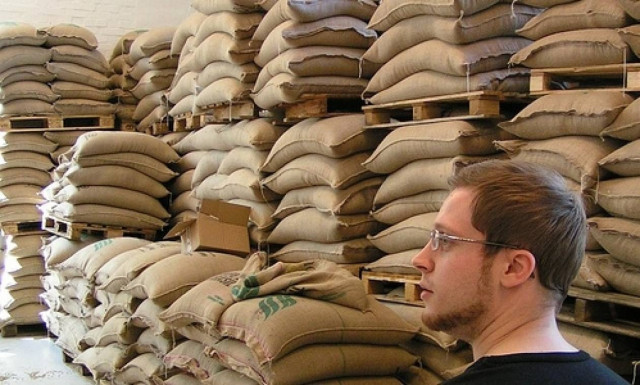 Φόρος στον καφέ: Ποιοι απειλούνται με λουκέτο