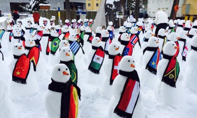 Δεν πάνε στο Νταβός Μέρκελ και Ολάντ