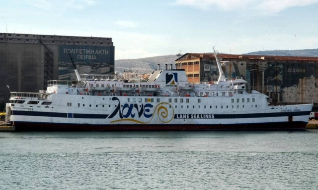 Ακινητοποιημένο στη Ρόδο το «Βιτσέντζος Κορνάρος»