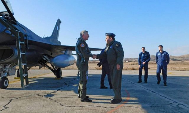 Πολεμική Αεροπορία: Επίσκεψη Αρχηγού TA στην 130ΣΜ (pics)