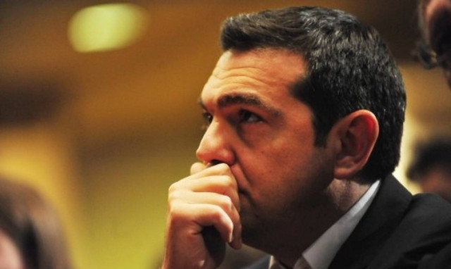 «Όξω ρε»! Γιούχαραν τον Τσίπρα στην παράσταση για τον Ζαχαριάδη