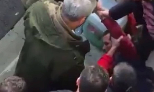 Λίντσαραν άνδρα που μοιάζει στον μακελάρη του Reina - Απείλησαν το κλαμπ λίγο πριν την επίθεση (vid)