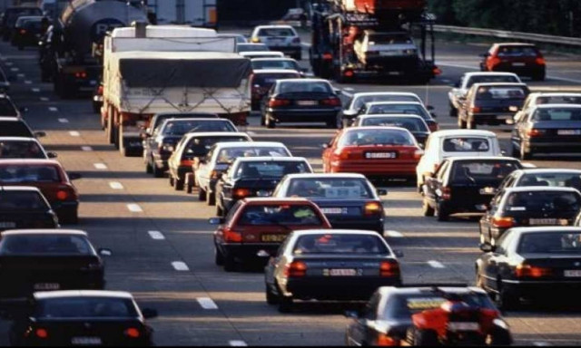 Σαρωτικό ντόμινο αυξήσεων από τον ΕΦΚ στα καύσιμα