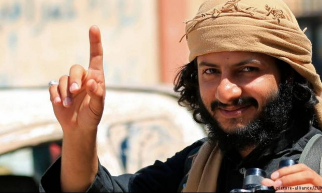 DW: Επάγγελμα τρομοκράτης;